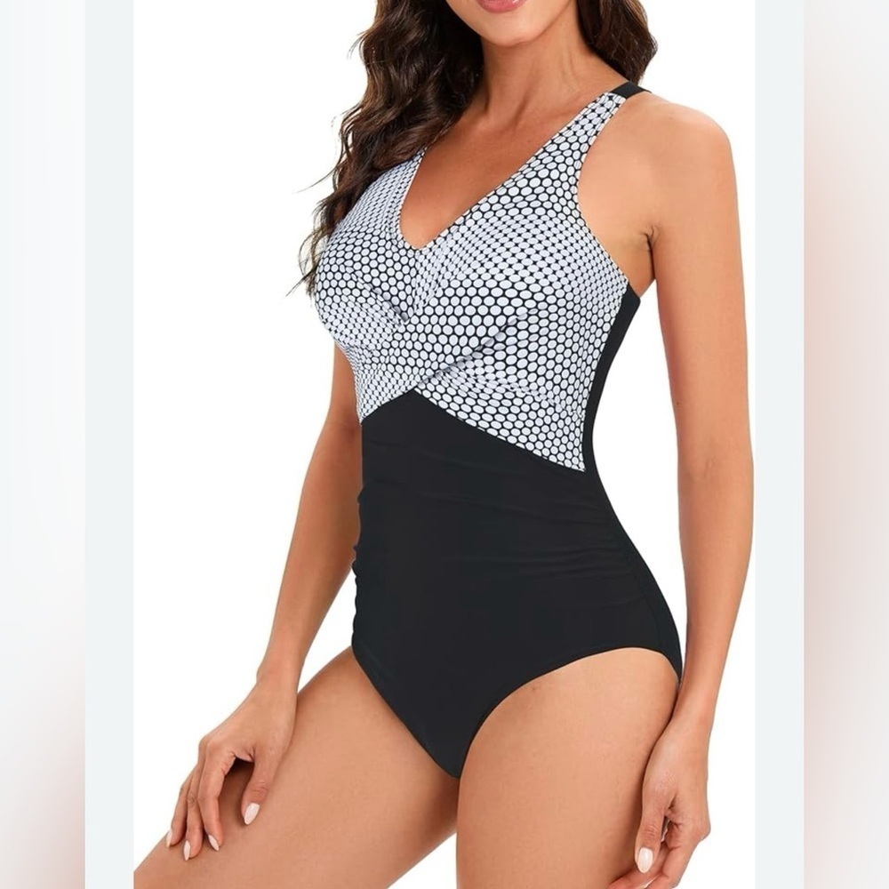 B2prity woman’s Swimsuit tummy control